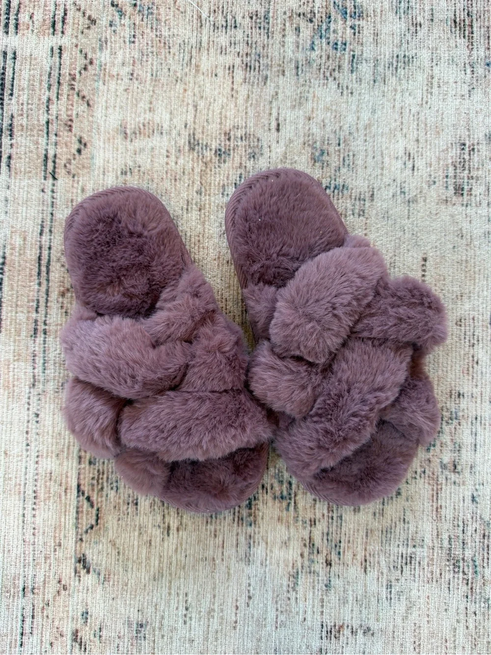 Joyfolie Plush Cross-Band Kids Slippers in Dusty Mauve